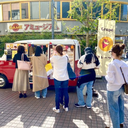 大阪府フランチャイズオーナー様が初オープン！クレープ屋さんのキッチンカー大行列です！